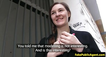irisuare sex Cô phim sex online gái từ chán nản fucks với một nhân viên bảo vệ.